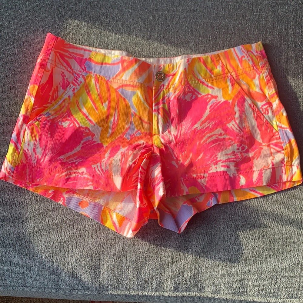 Never worn Lilly Pulitzer shorts Mint Condition
